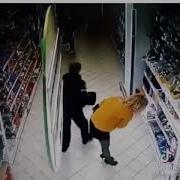 Пес Воспользовался Моментом Пока Хозяйка Нагнулась И Зделал Свое Дело