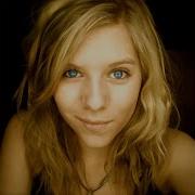 Puppet Aurora Aksnes