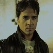 Luis Fonsi Gritar