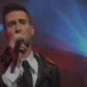 Maroon 5 Makes Me Wonder Live At Rove