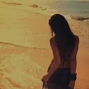Latin Moon Mia Martina