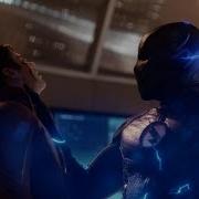 Flash Vs Zoom Флэш Против Зума