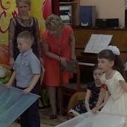 Тане С Полотнами Небеса