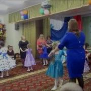 Мамочка Красавица Рядышком Идет