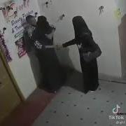 البنت وامها في بيت دعاره