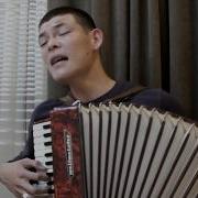 Эркин Амангелдиев Р Абдыкадыровдун Эчким Угалек Ырын Ырдайт