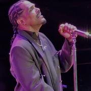 Maxwell Gets Emotional After Hitting The Wrong Note