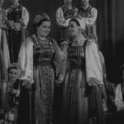 Вечер Тихой Песнею Над Рекой Плывёт