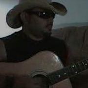 Moody Latino