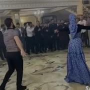 Ася Халидова Танцует Под Зажигательную Песню Макки Межиевой Чеченские