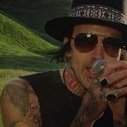 American You Yelawolf