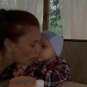 Спасаясь От Дождя