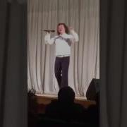 Толстяк Нереально Танцует И Прыгает