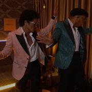 Bruno Mars Leave The Door Open Live