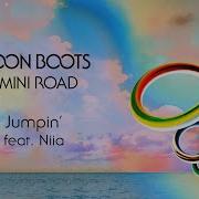 Moon Boots Jumpin Feat Niia