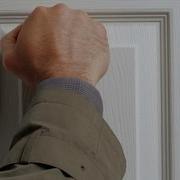 Crazy Realistic Knocking Sound Troll Twitch Streamers