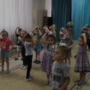 Посмотри Ка Дружок У Меня В Руках Снежок