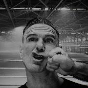 Bryan Adams Roll With The Panches