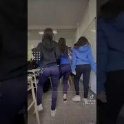 Türbanlı Liseli Kızdan Dans Şov